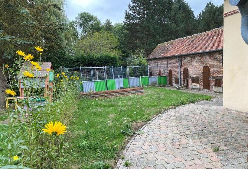 Номер Стандарт, Room In Guest Room   Bed And Breakfast In The Countryside Near Beauvais Airport