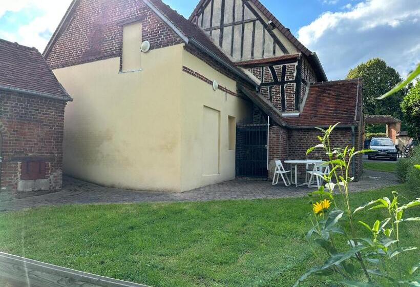 Номер Стандарт, Room In Guest Room   Bed And Breakfast In The Countryside Near Beauvais Airport