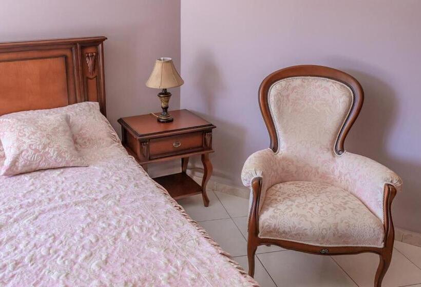 استودیو استاندارد با تراس, Villa Favorite
