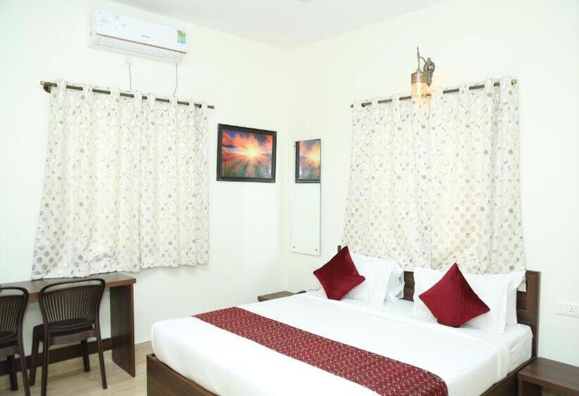 带大床的高级房间, Bangalore Airport Inn Hotel, Airport Pickup & Drop Available 24x7