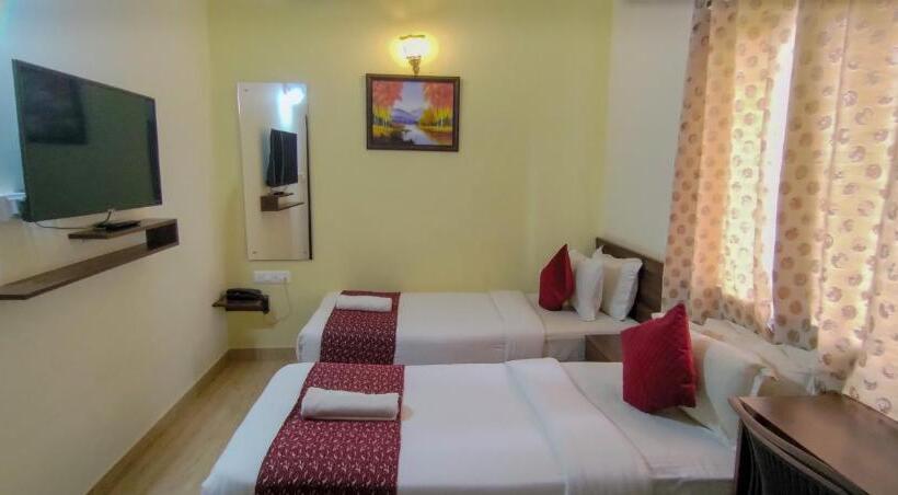 标准间, Bangalore Airport Inn Hotel, Airport Pickup & Drop Available 24x7