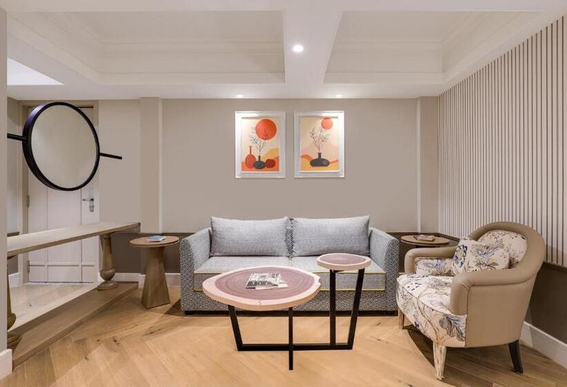 Номер Premium с Балконом, Grand Mercure Goa Candolim
