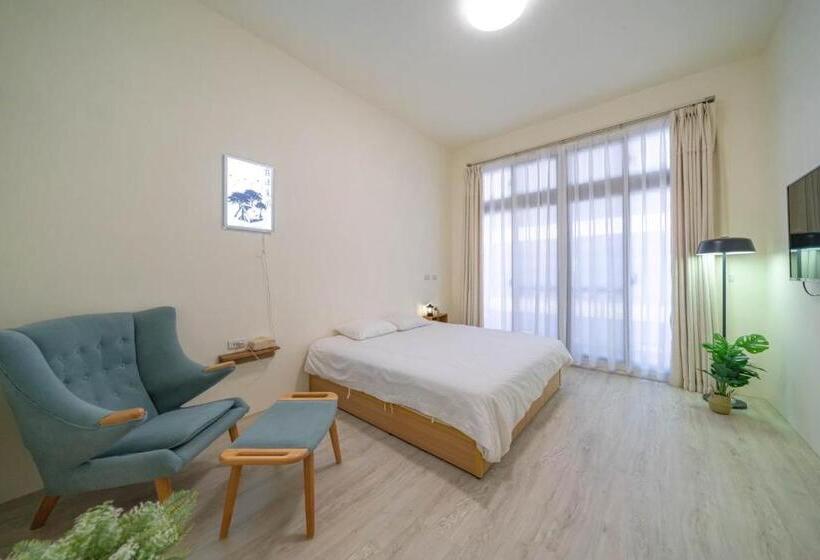 ویلای 1 خوابه, 路邊覓宿