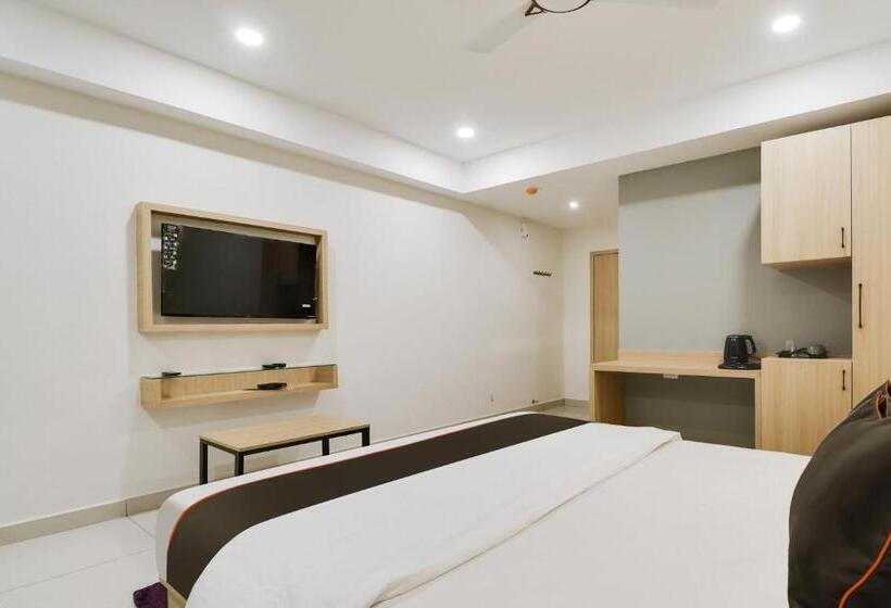 豪华三人间, Collection O 81219 Hotel River View