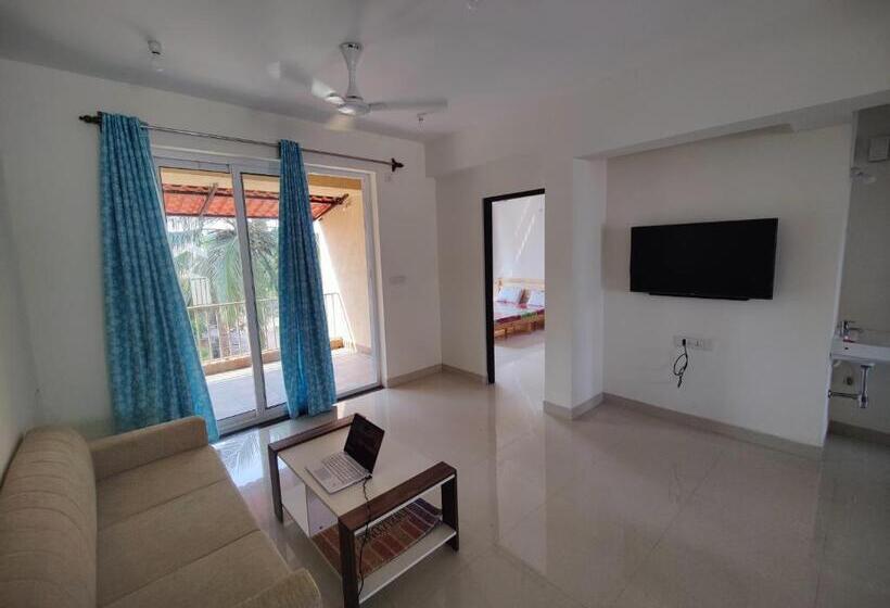 Апартаменты 2 Спальни, Forever Stays 2 Bhk Flat