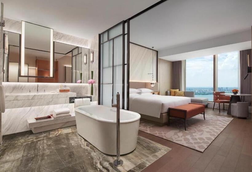 Номер Клуб Кровать Кинг, Hyatt Regency Changshu Kuncheng Lake