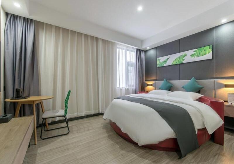 Romantic Room, Thank Inn Plus Jiaozuo Jiefang District Heping Street