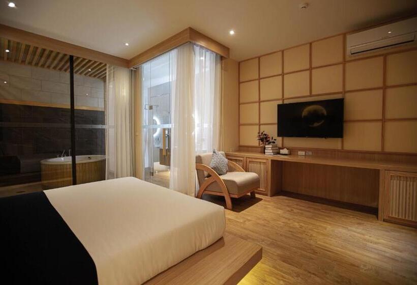 Люкс Повышенной Комфортности, The Arch Phuket
