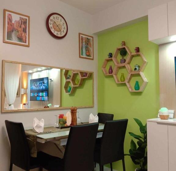 Апартаменты 1 Спальня с Балконом, Oasis Chic By The Bay Pasay City Near Mall Of Asia