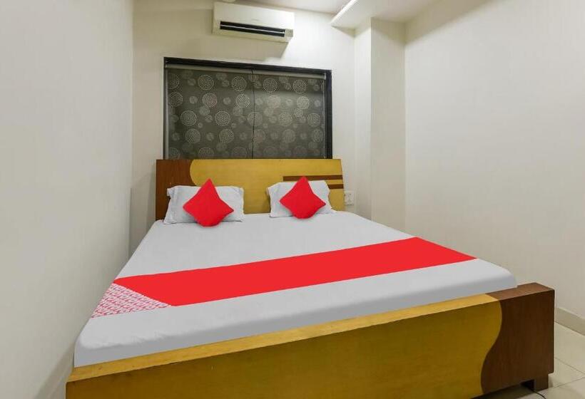Трехместный Номер Классика, Oyo Flagship 81135 Sri Mahadeva Grand Ac Residency