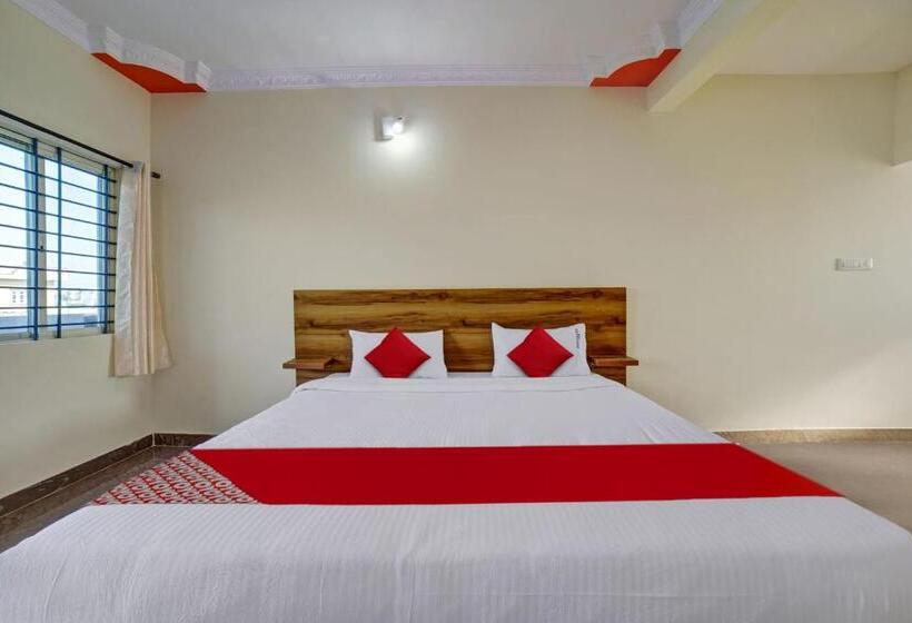Трехместный Номер Классика, Oyo Hotel Pvg Comfort