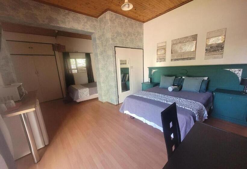 4인용 스탠다드 룸, Molopo Naledi Guest Lodge