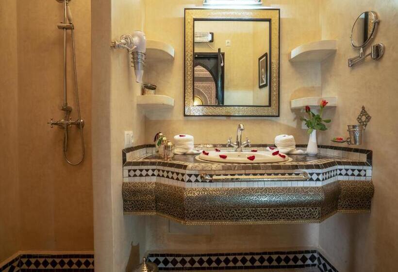 اتاق استاندارد, Riad Almisk