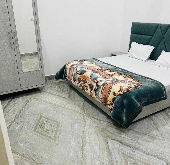 Трехместный Номер Классика, Spot On Hotel Agastya