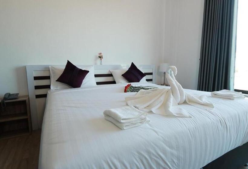Family Room, Bouasavan Hotel And Garden