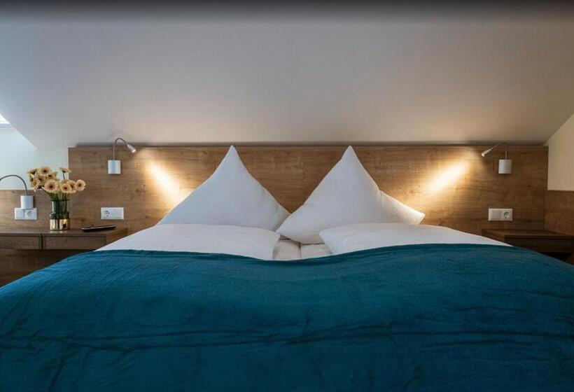 Номер Стандарт, Gasthof Hotel Drei Tannen Altdorf
