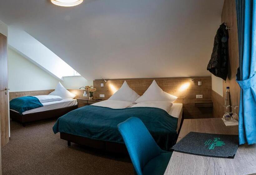 Номер Стандарт Трехместный, Gasthof Hotel Drei Tannen Altdorf