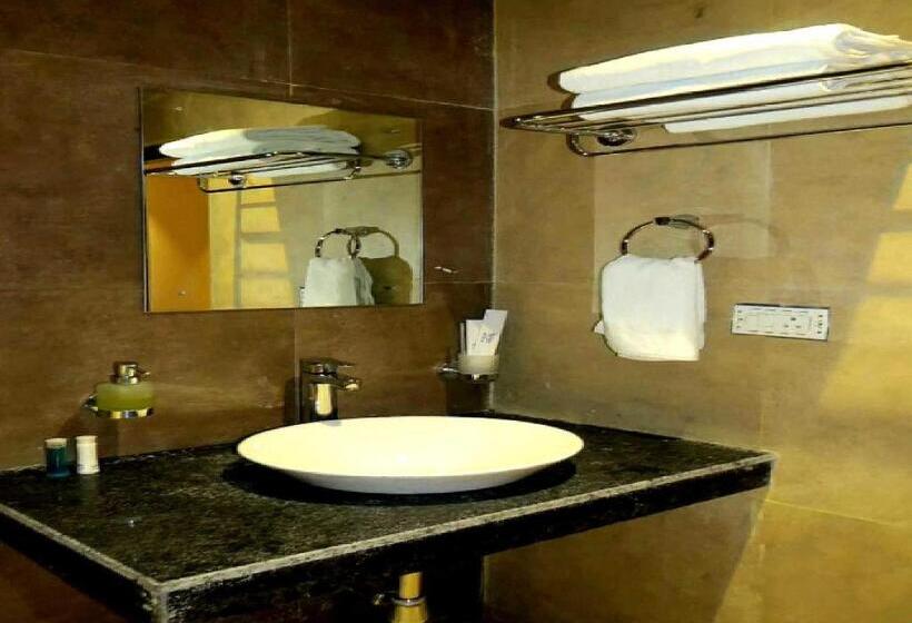 Трехместный Номер Deluxe, Spot On Kontiki Resort India