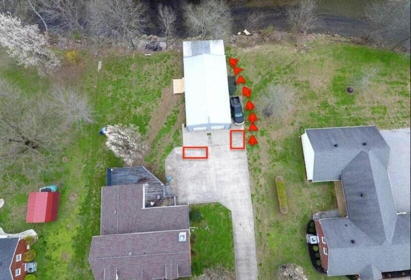 스탠다드 스튜디오, Cozy Room Near Downtown Hendersonville