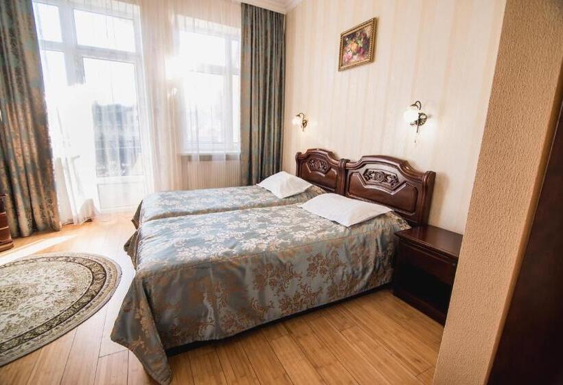 سوییت جونیور, Sofia