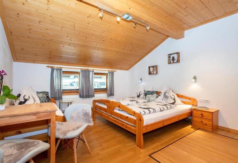آپارتمان 1 خوابه, Unterbiberghof