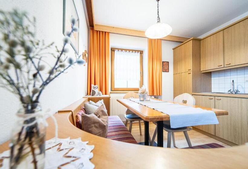 Апартаменты 2 Спальни, Unterhof