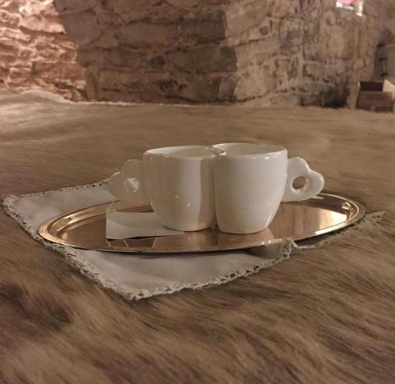 سوییت, Locus Amoenus Luxury Rooms