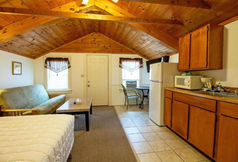 Семейный Номер, Half Moon Motel & Cottages