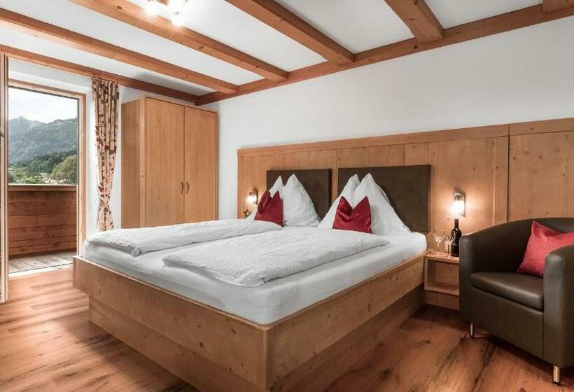 Студия Стандарт, Haus Regina
