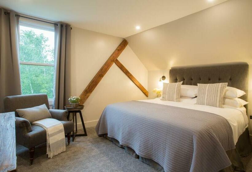 Люкс Deluxe Кровать Кинг, Mountain Meadows Lodge