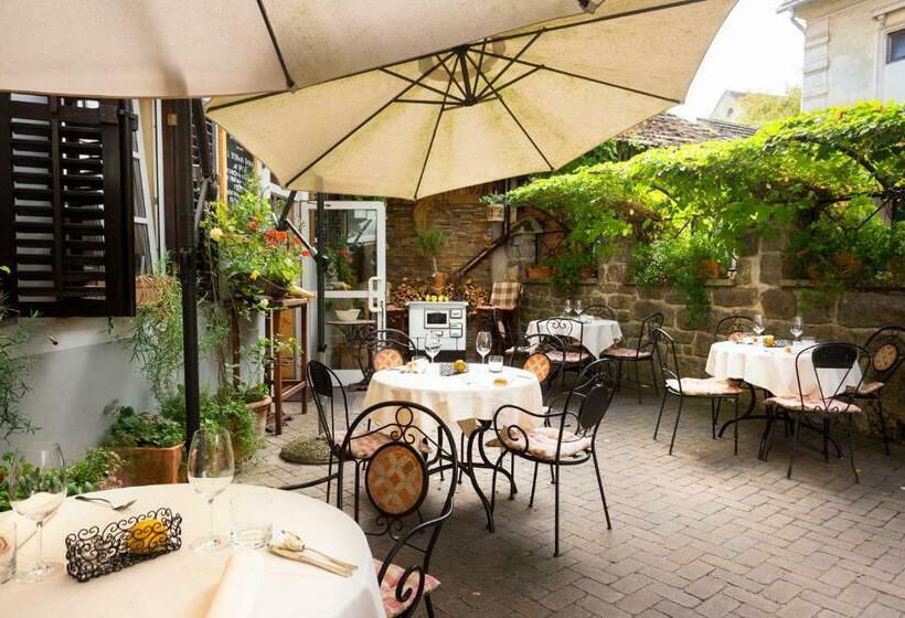 آپارتمان 1 خوابه با بالکن, Rooms & Restaurant Ostarija