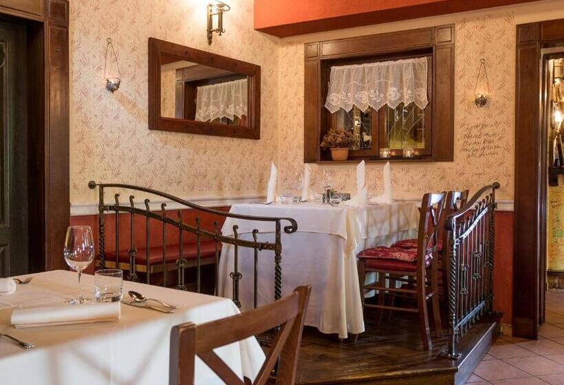 آپارتمان 1 خوابه با تراس, Rooms & Restaurant Ostarija
