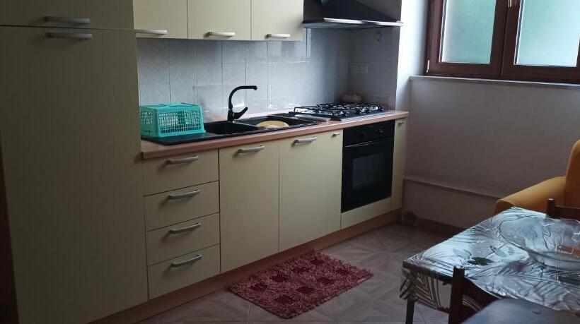 Номер Стандарт, Sapri Holidays