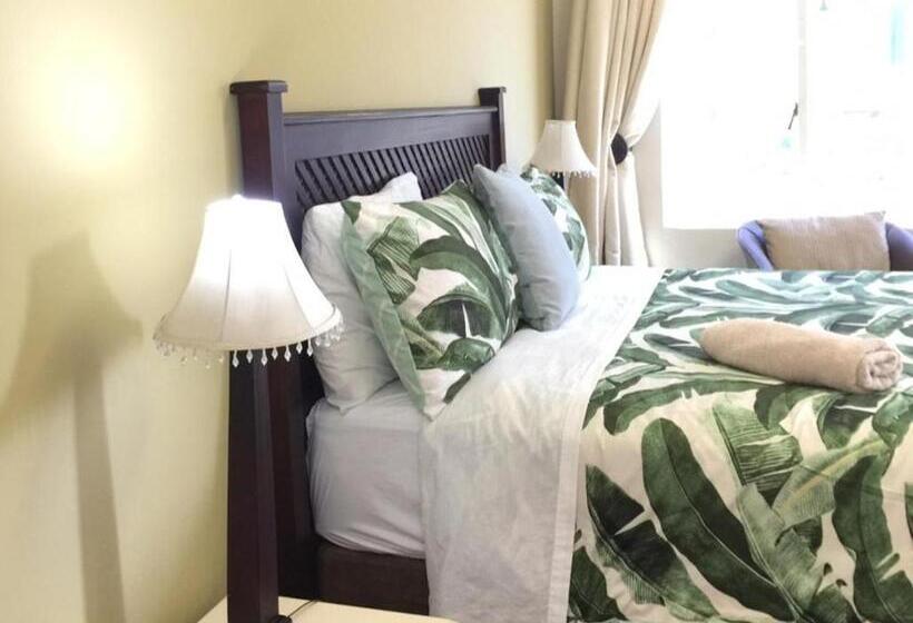 Классический Номер, Tom S Place Guest House
