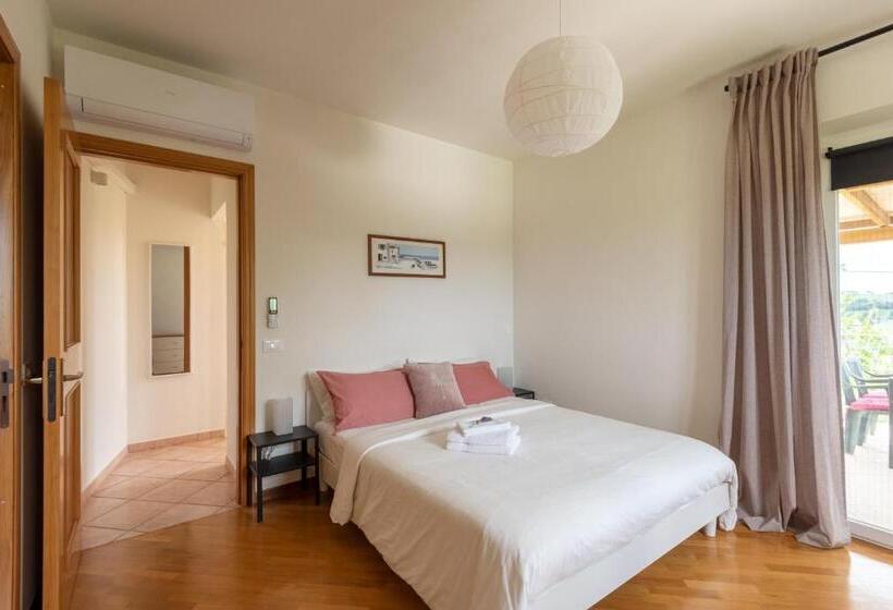 Четырехместный Номер Стандарт, L Antica Colombaia; B&b Room With Private Terrace