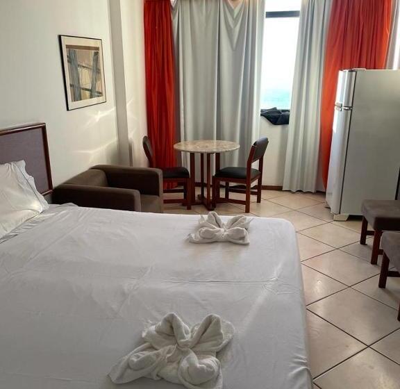 إستوديو قياسى مطل على البحر, Sol Victoria Marina