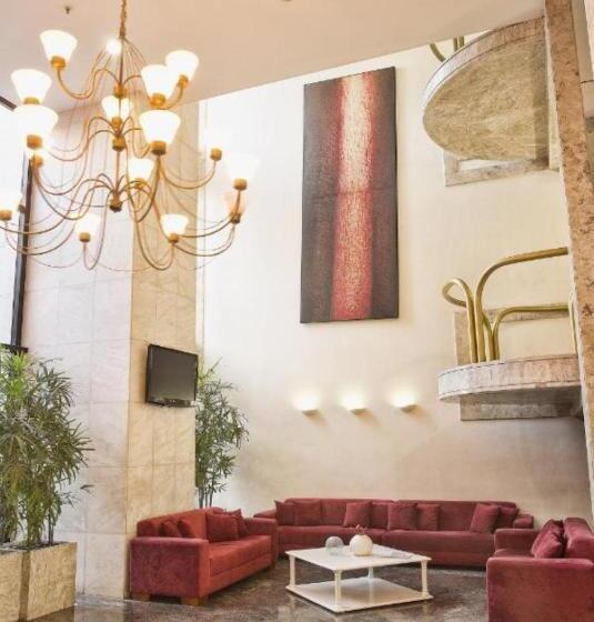 إستوديو قياسى مطل على البحر, Sol Victoria Marina