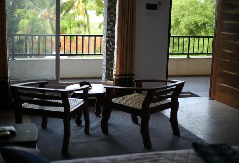 Номер Deluxe, Green Lake View Yala Resort