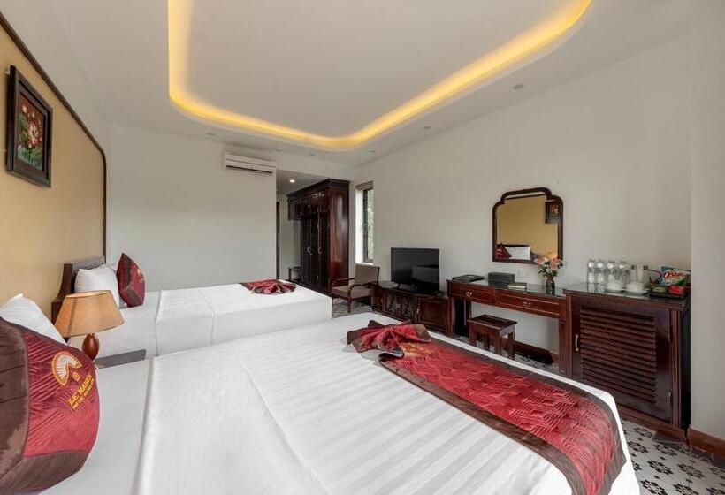 اتاق استاندارد چهارنفره با بالکن, Le Maison Tam Coc Boutique