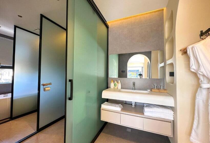 Люкс Повышенной Комфортности, Lijiang Painted Mountain Cloud House Boutique B&b