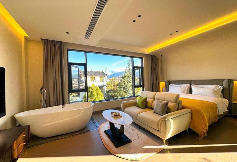 Стандартный Номер Кровать Кинг, Lijiang Painted Mountain Cloud House Boutique B&b