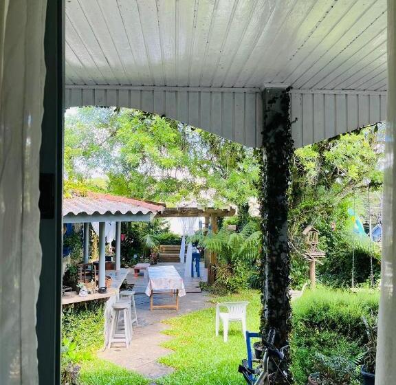 سوئیت با وان آب گرم, Pousada Quinta Dos Medeiros Canela E Ipê Amarelo Gramado