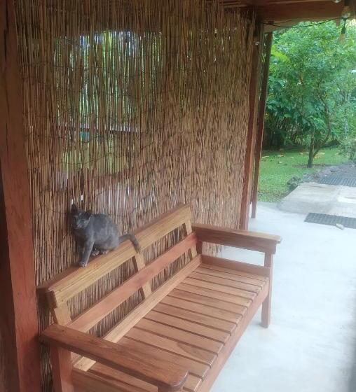 이코노미 룸, Mineral River Eco Village