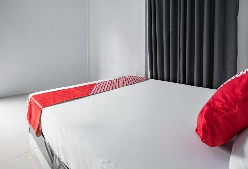 اتاق لوکس, Oyo 93476 Owo Guest House Syariah