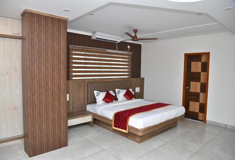 家庭套房, Rays Inn Boarding And Lodging