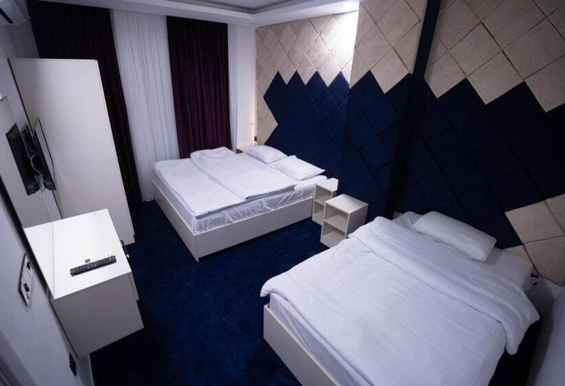 سوییت جونیور لوکس, Motel Danzha