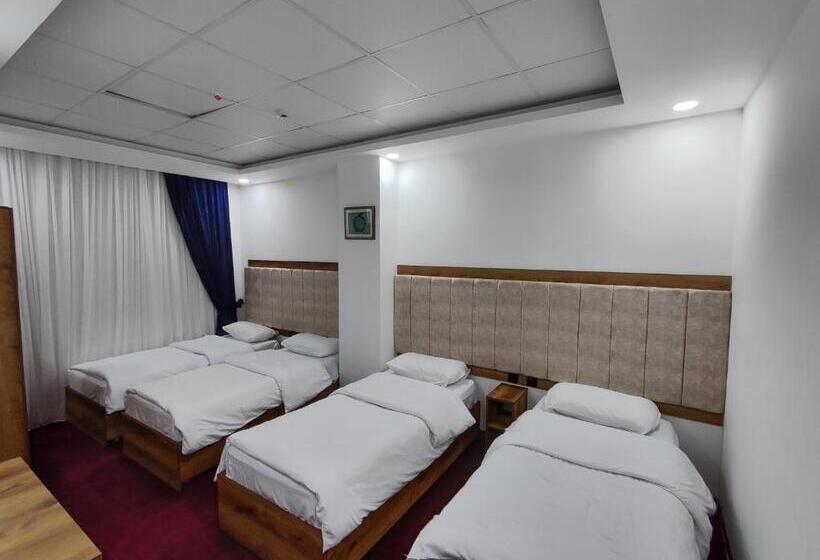سوییت دوبلکس, Motel Danzha