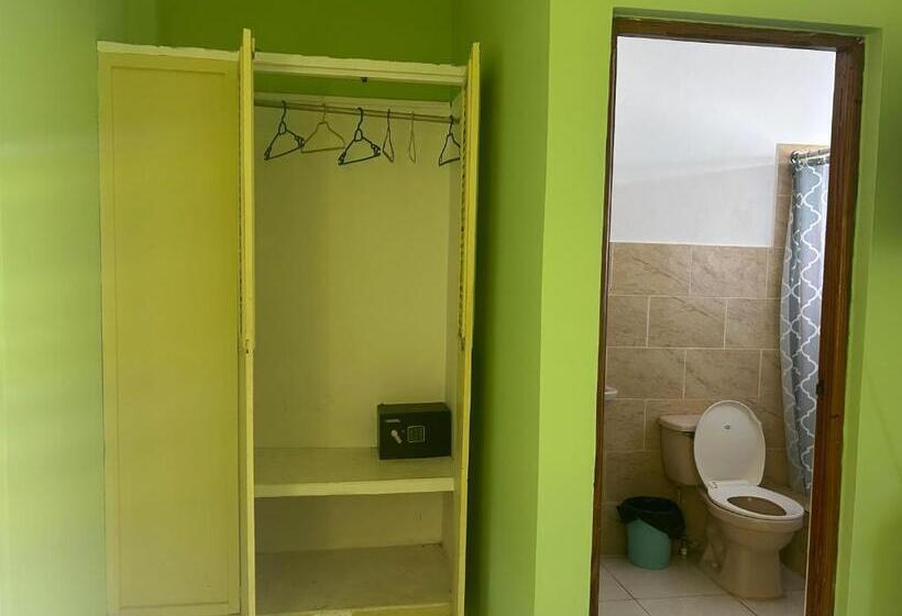 Номер Deluxe, Coco Hotel And Hostel