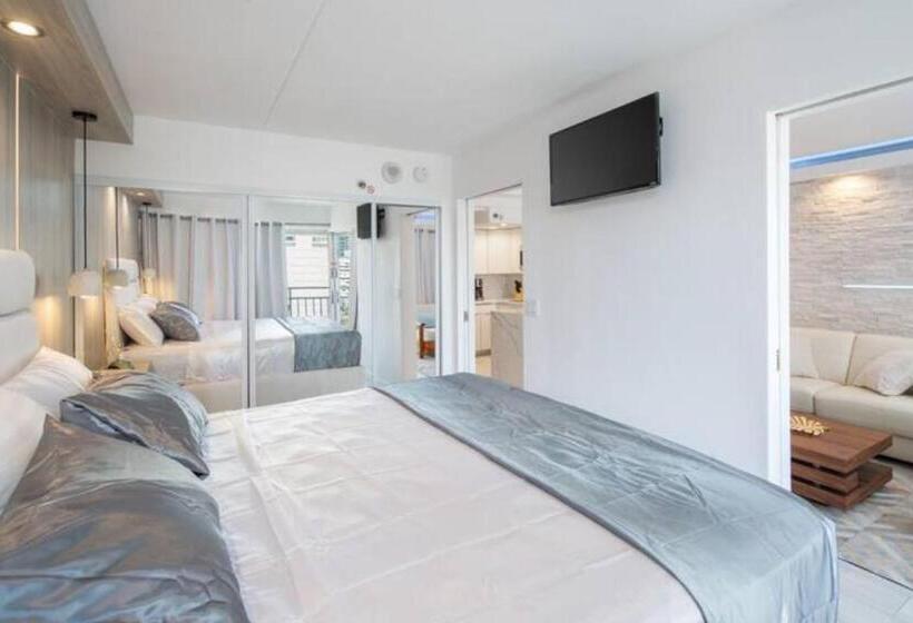带1个卧室的带阳台的公寓, Ilikai S Best Beach Front Executive Suite