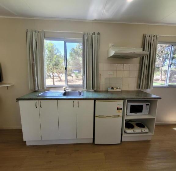Quarto Estandar Vista Jardim, Mt Barker Holiday Park   Western Australia